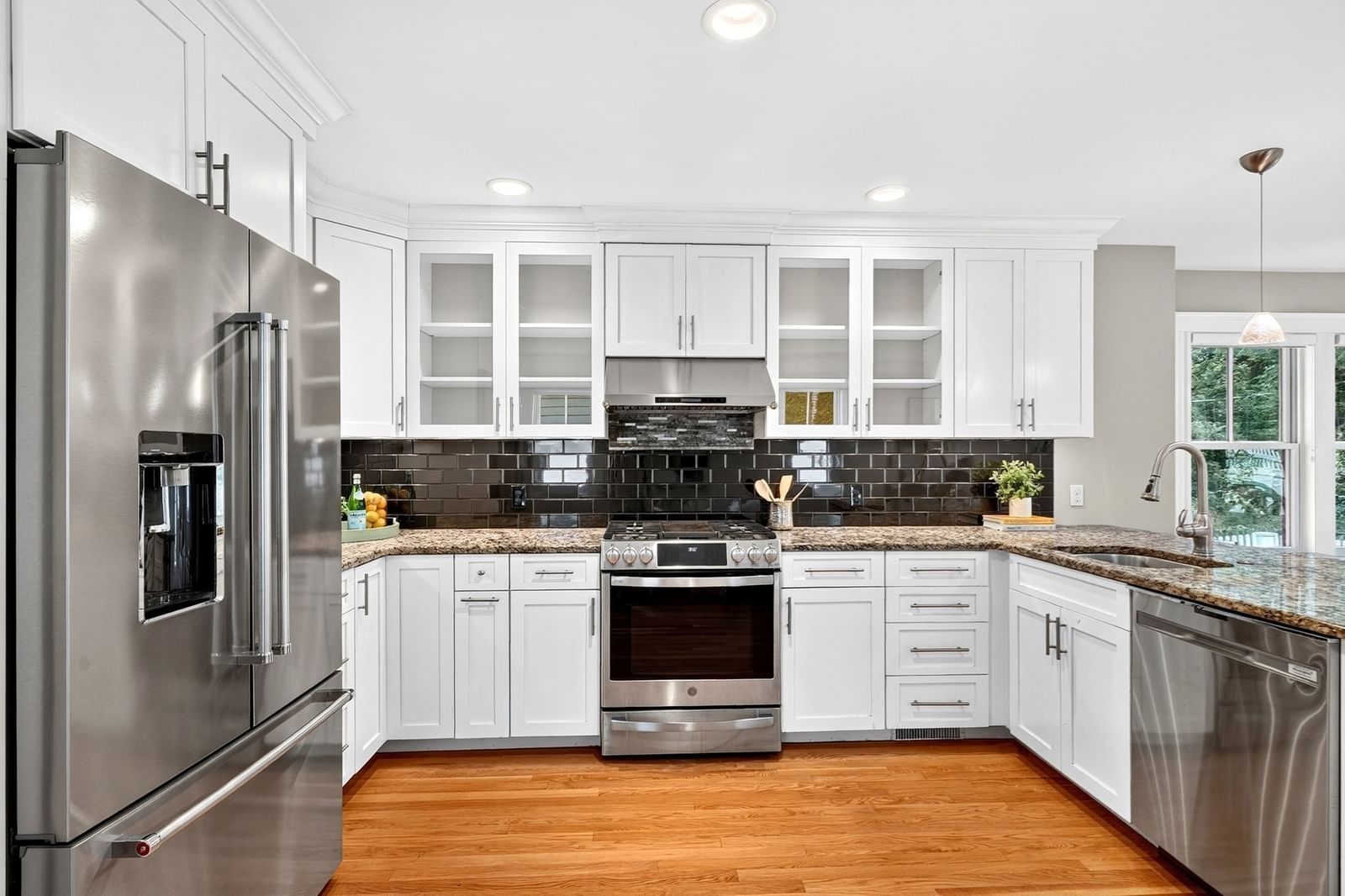 95 Woburn St Lexington — Photo 5 of 38