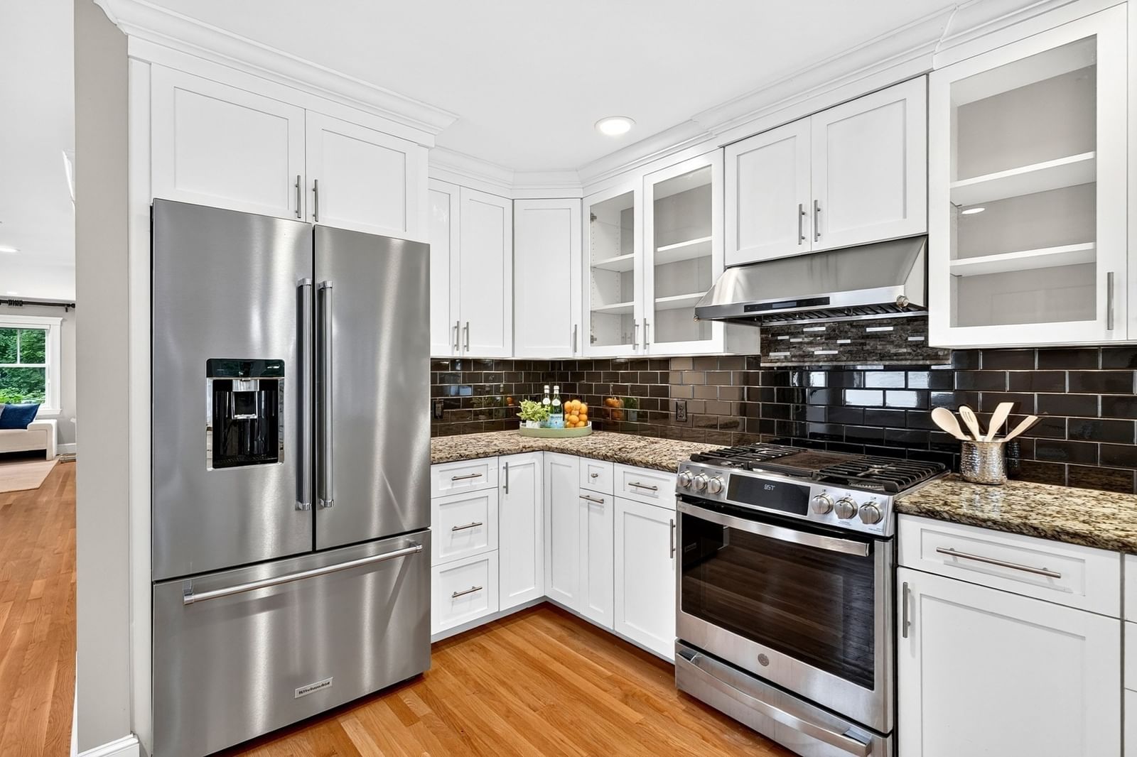 95 Woburn St Lexington — Photo 6 of 38