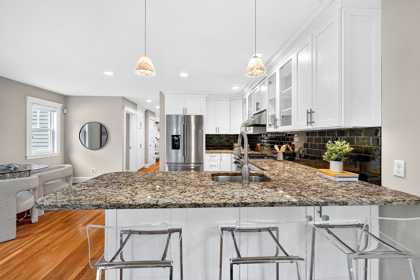95 Woburn St Lexington — Photo 7 of 38