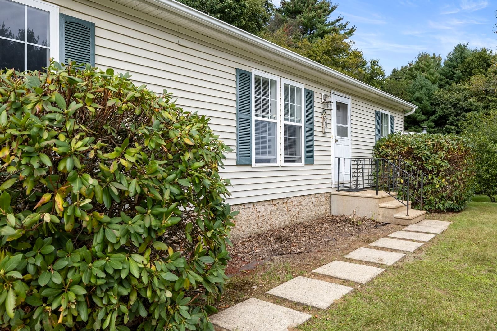 21 Fox Run Brookfield — Photo 24 of 29