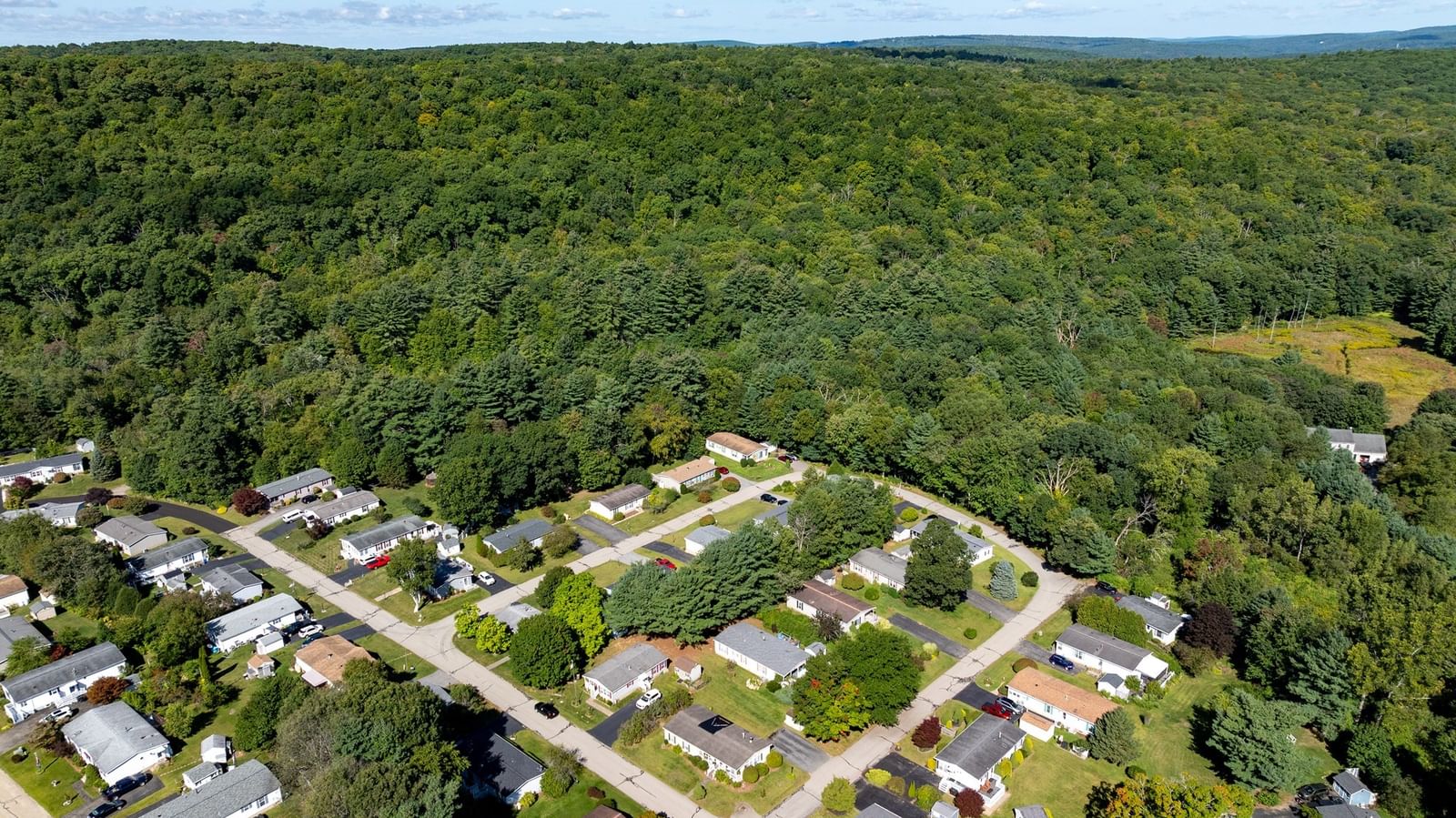 21 Fox Run Brookfield — Photo 32 of 35