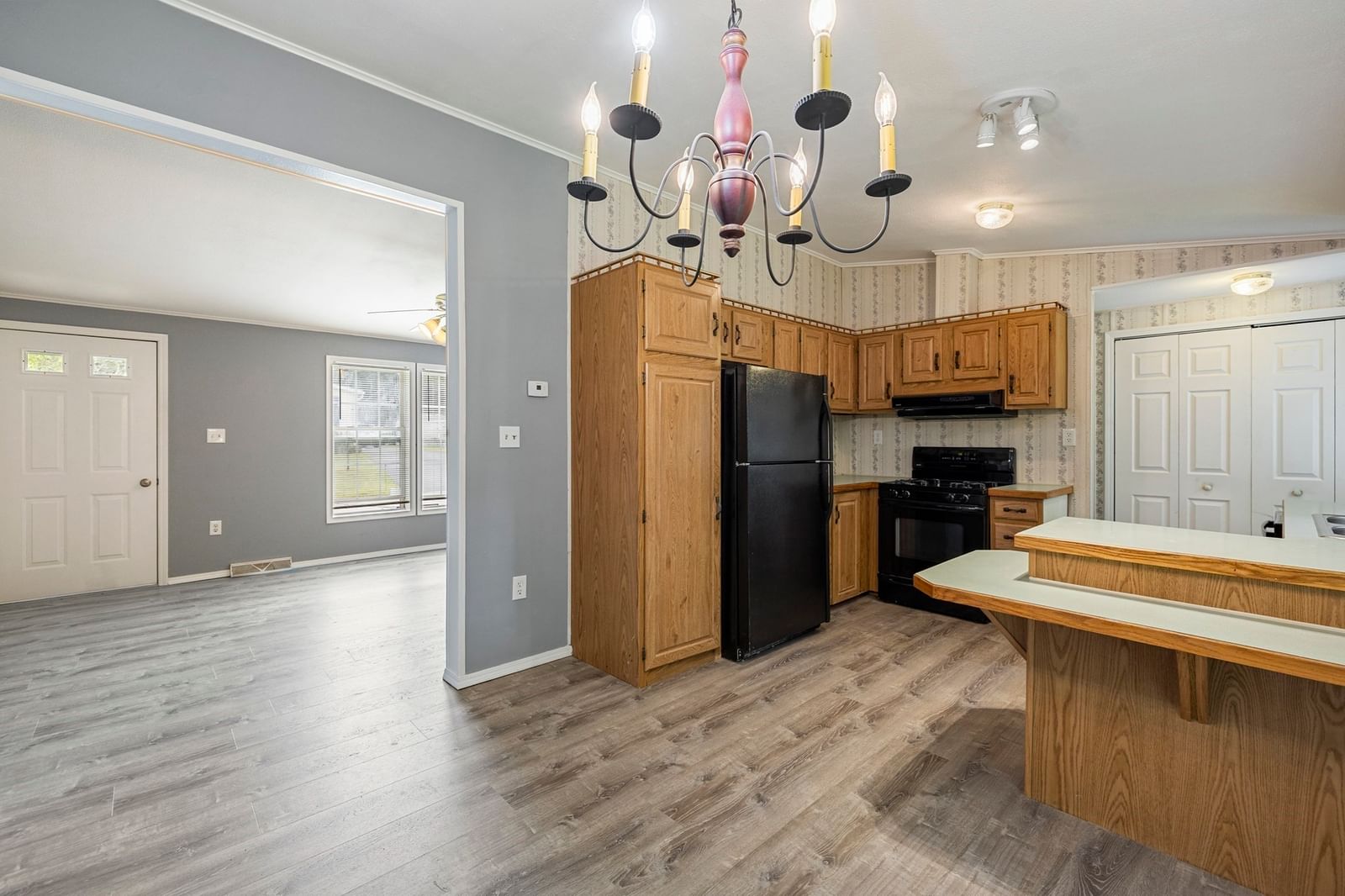 21 Fox Run Brookfield — Photo 6 of 29