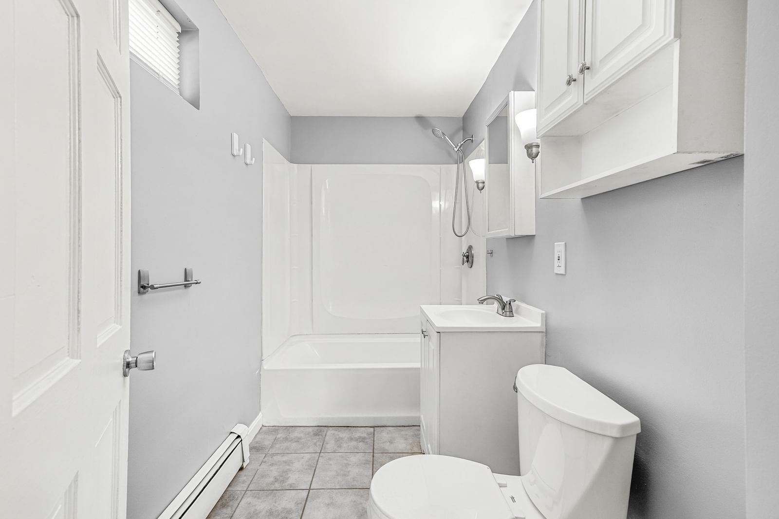 298 Collette St, New Bedford, MA 02746 photo 4