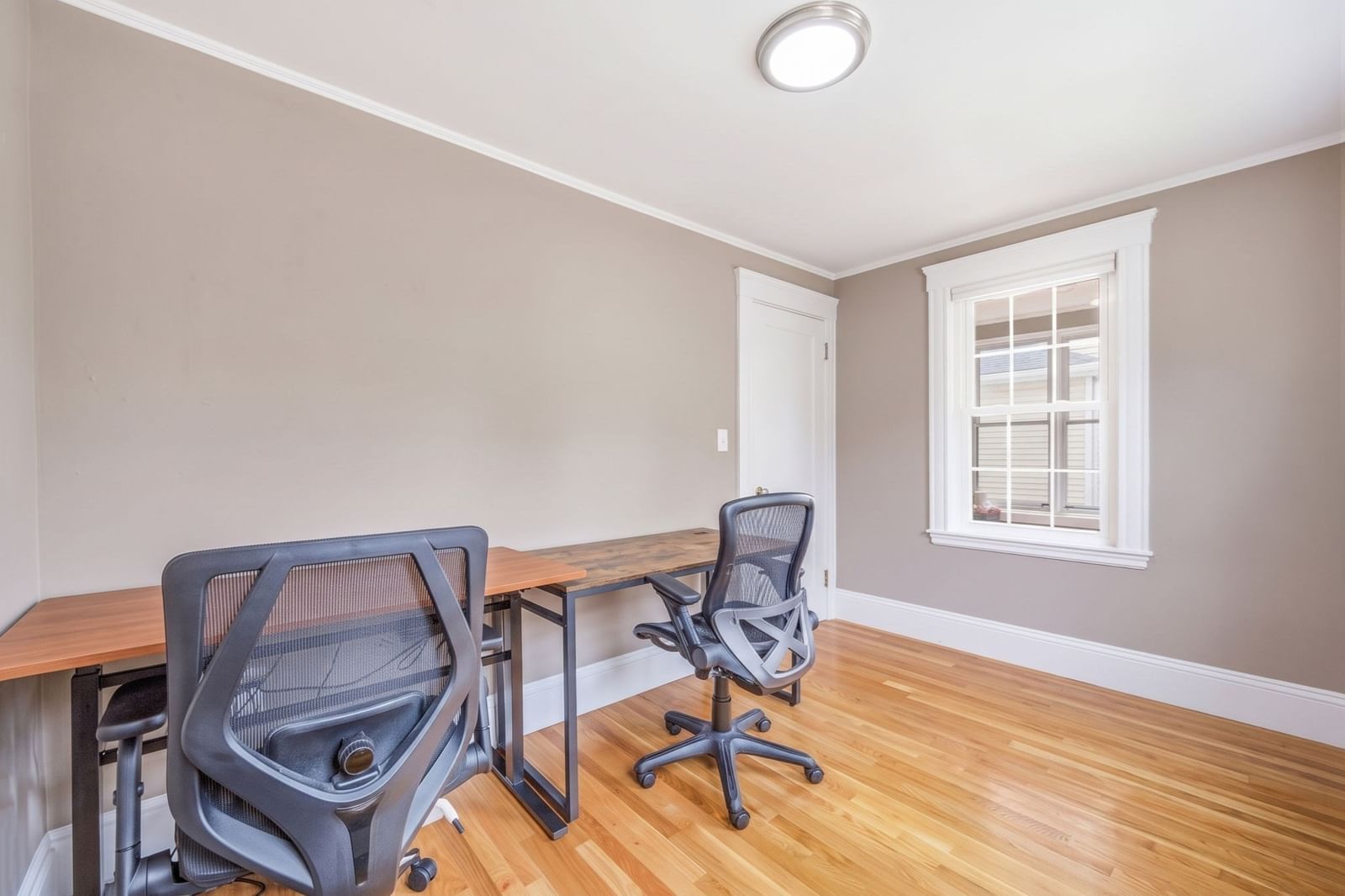 606 Lincoln Ave Saugus — Photo 10 of 42