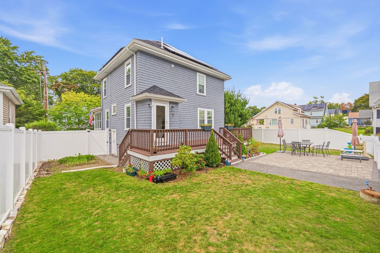 606 Lincoln Ave Saugus — Photo 34 of 42