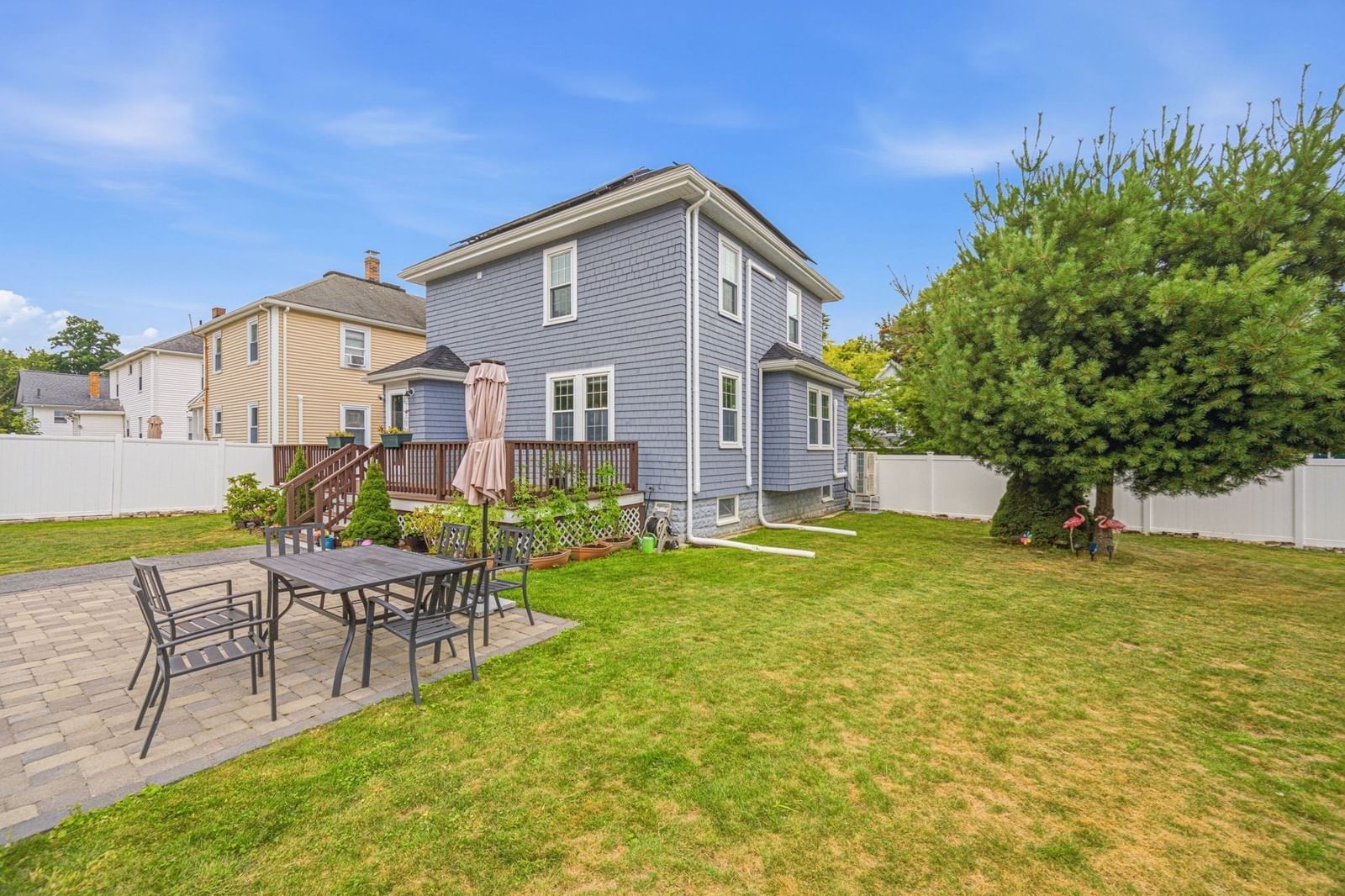 606 Lincoln Ave Saugus — Photo 35 of 42