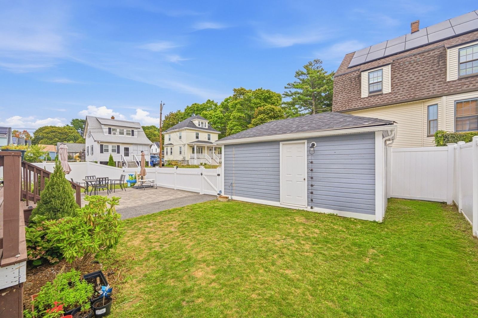 606 Lincoln Ave Saugus — Photo 37 of 42