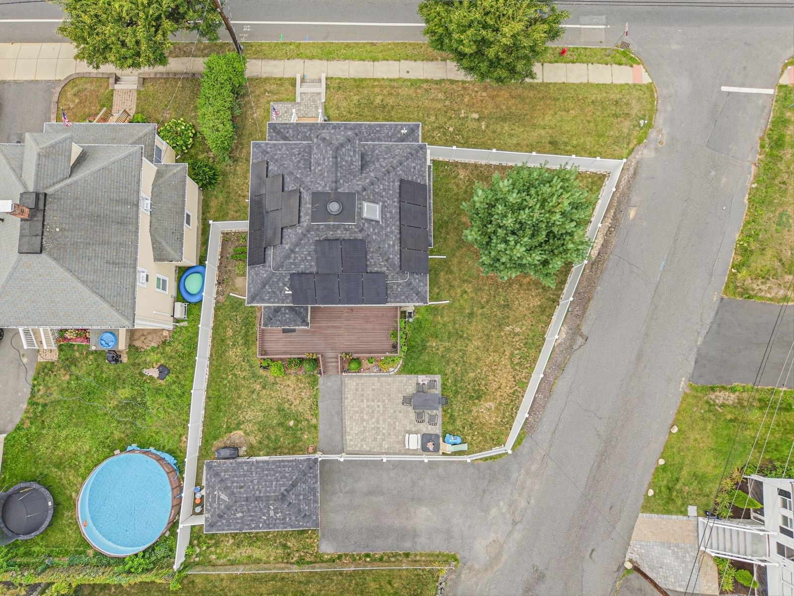 606 Lincoln Ave Saugus — Photo 41 of 42