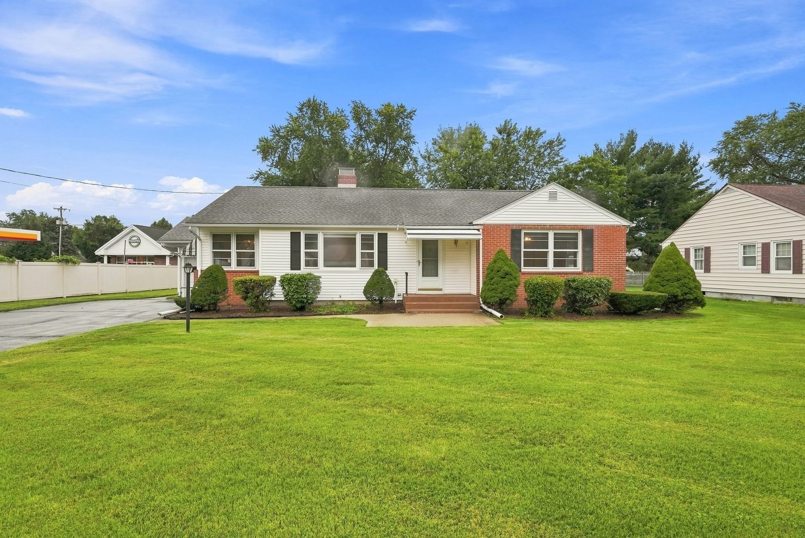 Property at 13 Parker St, Agawam, MA 01001