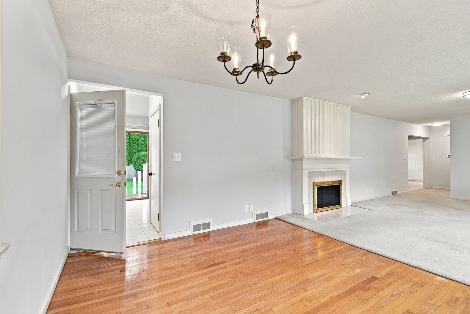 13 Parker St Agawam — Photo 19 of 35