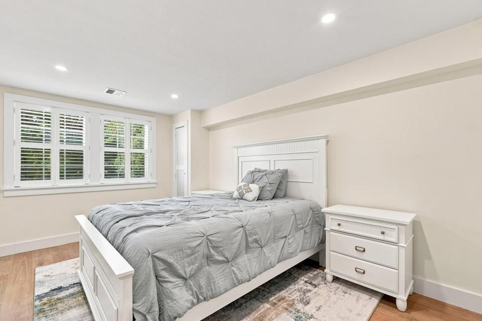 33 Dexter Ave Sandwich — Photo 13 of 42