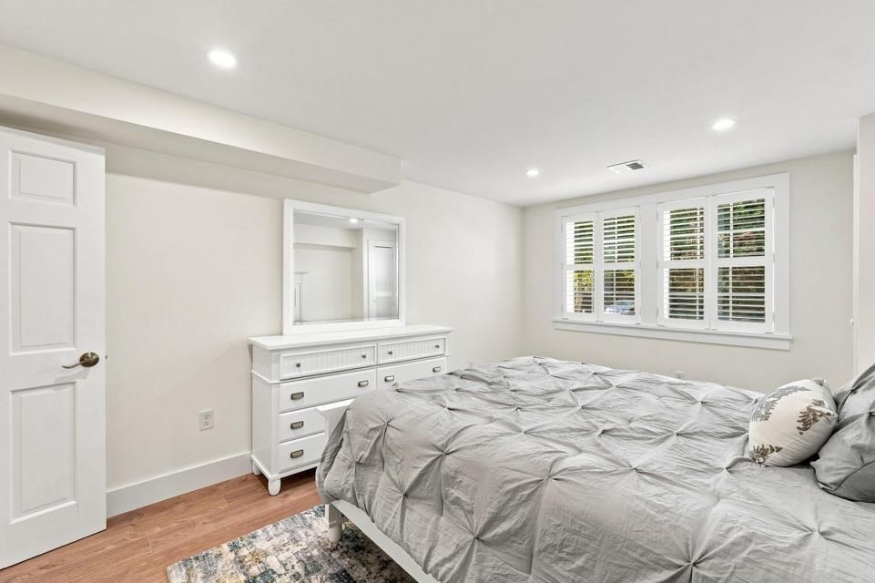 33 Dexter Ave Sandwich — Photo 15 of 42