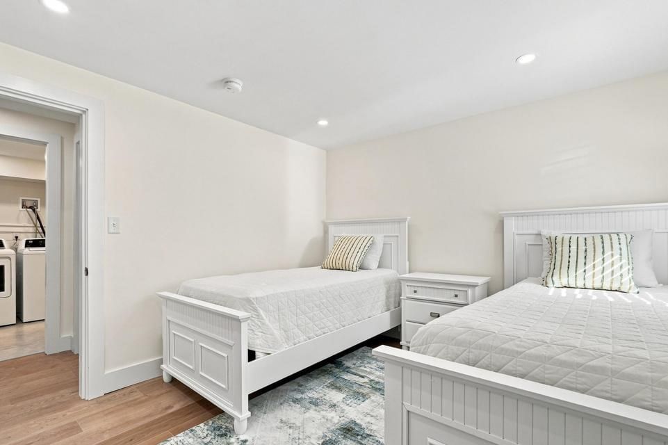 33 Dexter Ave Sandwich — Photo 19 of 42