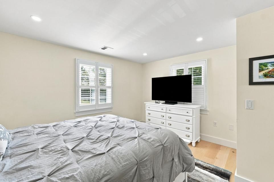 33 Dexter Ave Sandwich — Photo 36 of 42