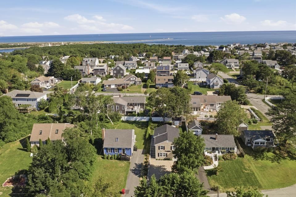 33 Dexter Ave Sandwich — Photo 8 of 42