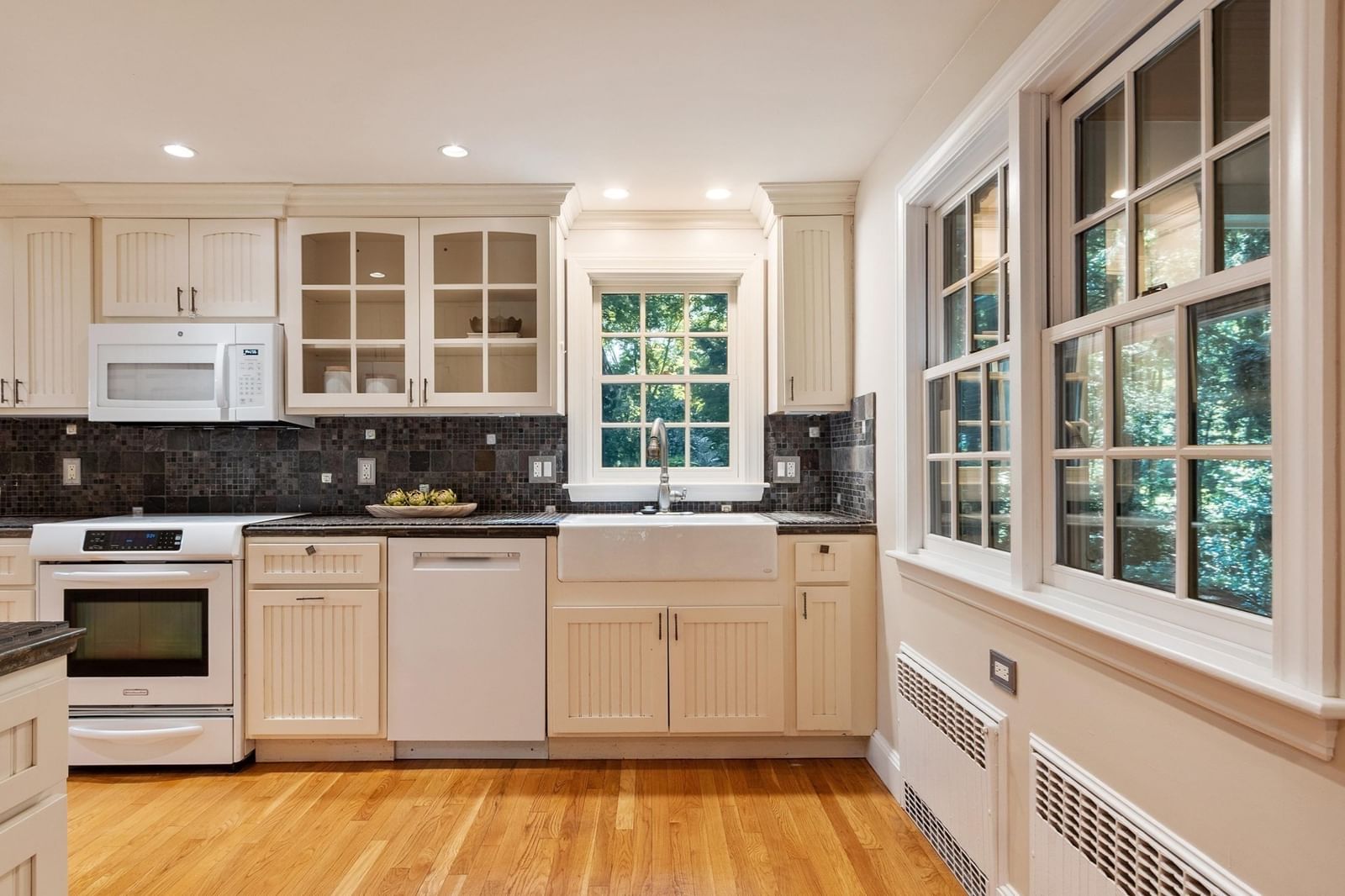 5 Tavern Ln Lexington — Photo 13 of 41
