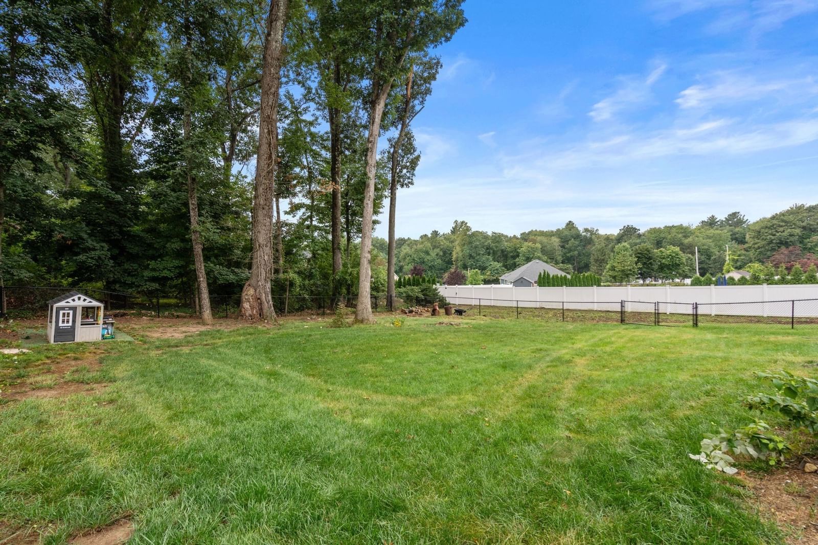 38 Grandview Drive Westfield — Photo 33 of 42