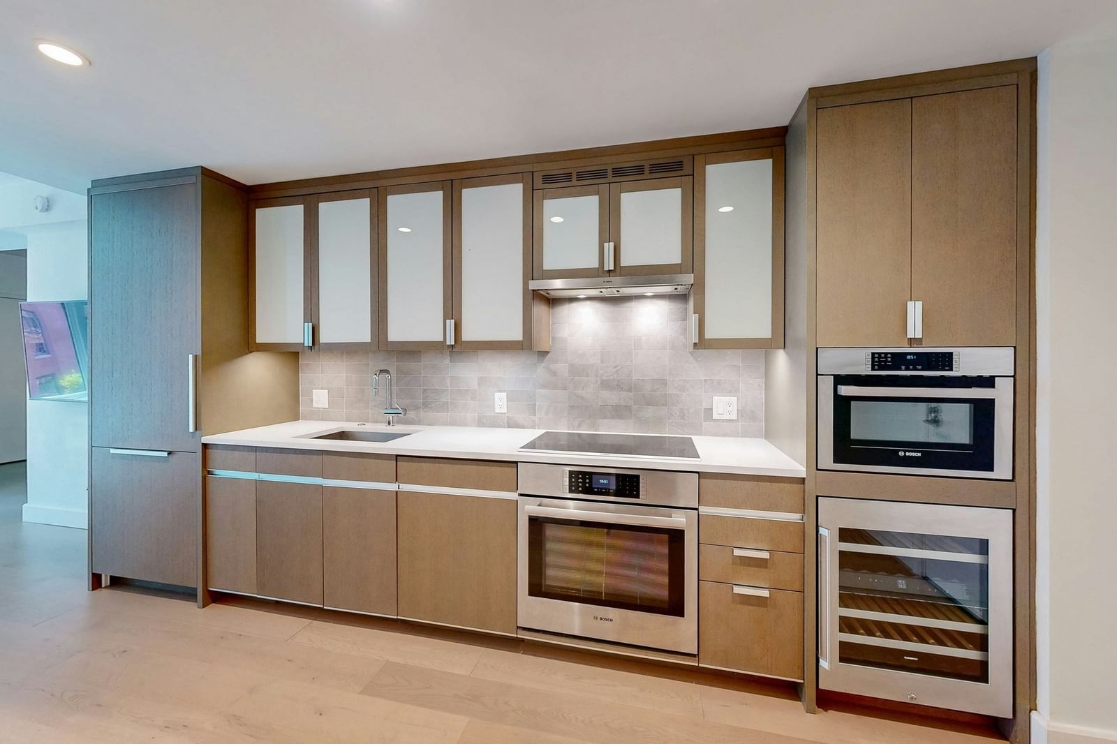 100 Lovejoy Wharf #5Q Boston — Photo 6 of 15