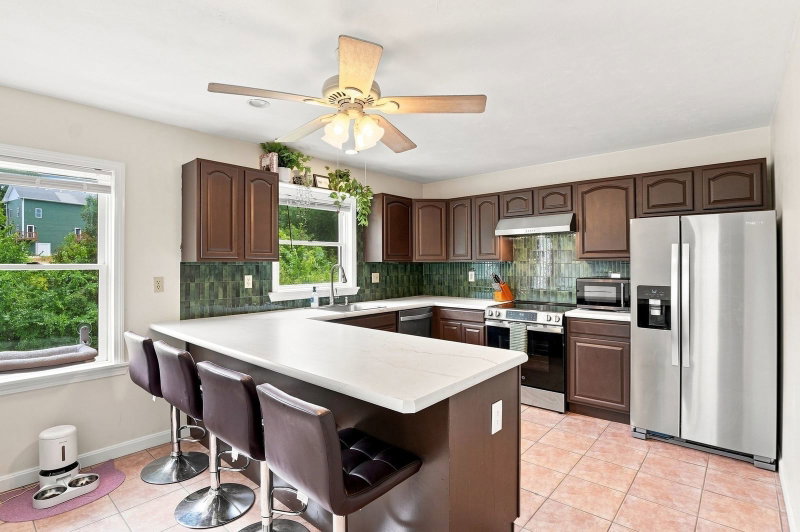91-R Chase Avenue Unit 3