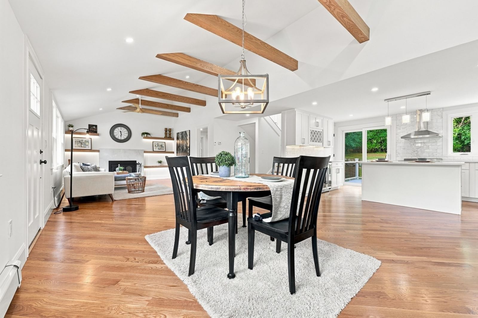 121 Elm St North Reading — Photo 10 of 34