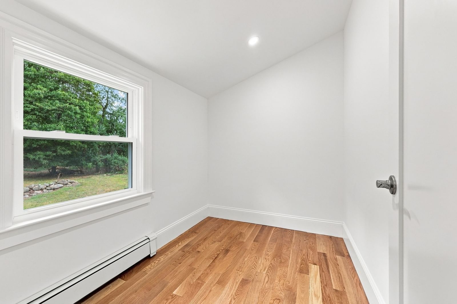 121 Elm St North Reading — Photo 24 of 34