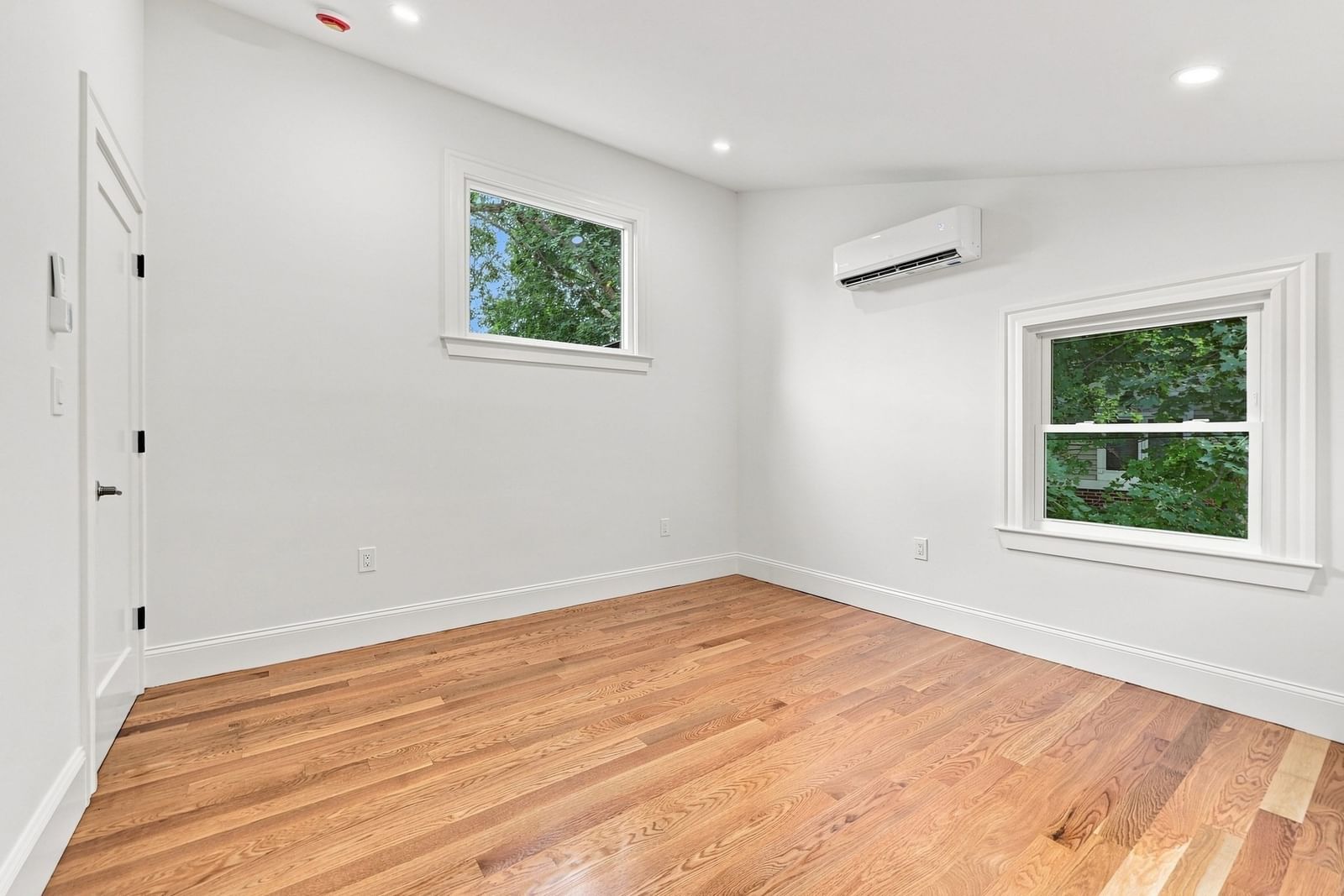 121 Elm St North Reading — Photo 25 of 34