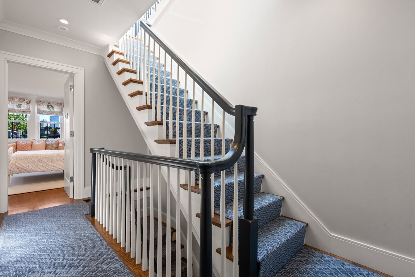 21 Rutland Sq Boston — Photo 30 of 39