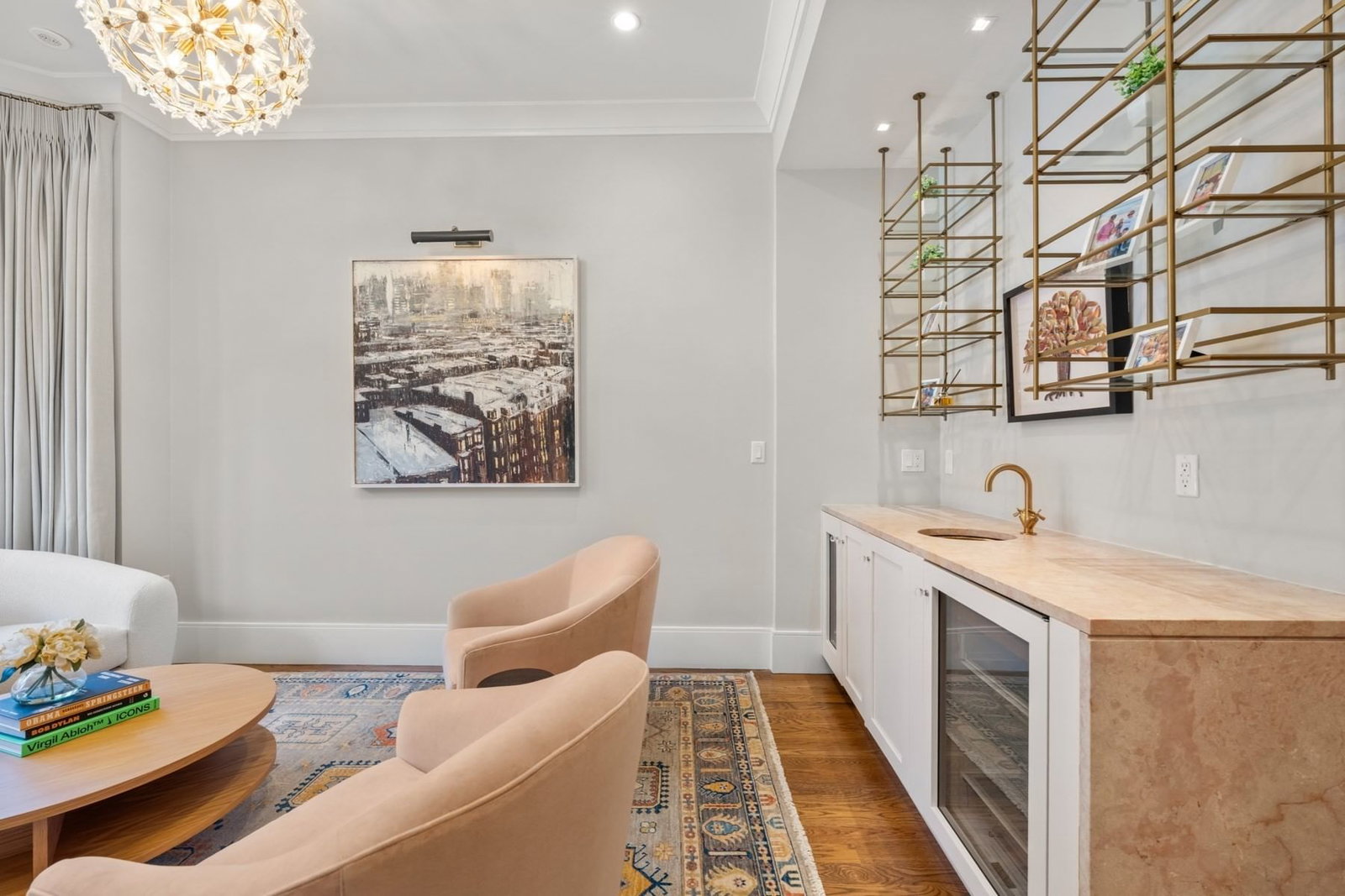 21 Rutland Sq Boston — Photo 5 of 39