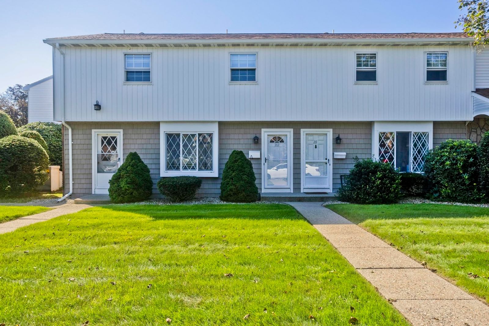 212 Blisswood Village Dr #212 Ludlow — Photo 1 of 25
