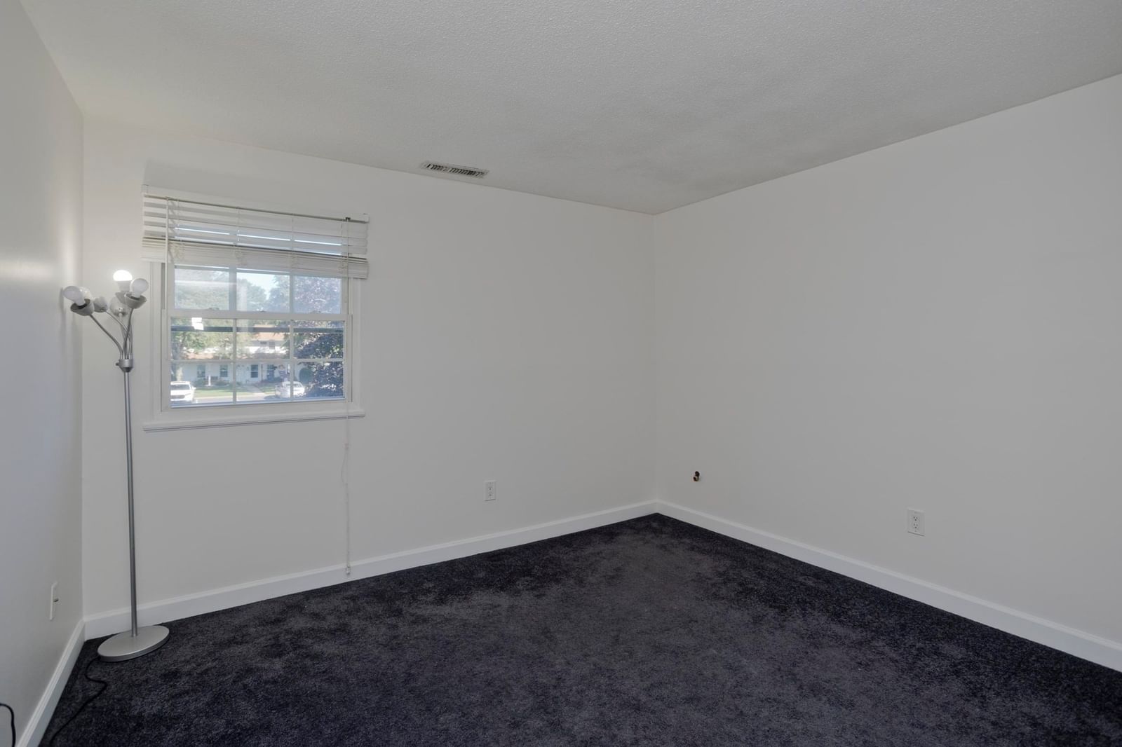 212 Blisswood Village Dr #212 Ludlow — Photo 13 of 25