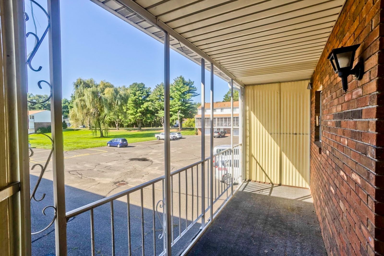 212 Blisswood Village Dr #212 Ludlow — Photo 6 of 25