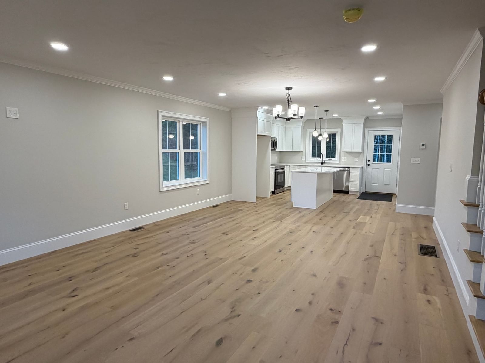 10 Maple Hill Rd Lakeville — Photo 2 of 30