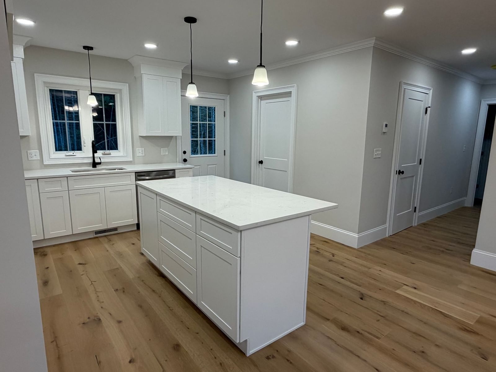 10 Maple Hill Rd Lakeville — Photo 5 of 30