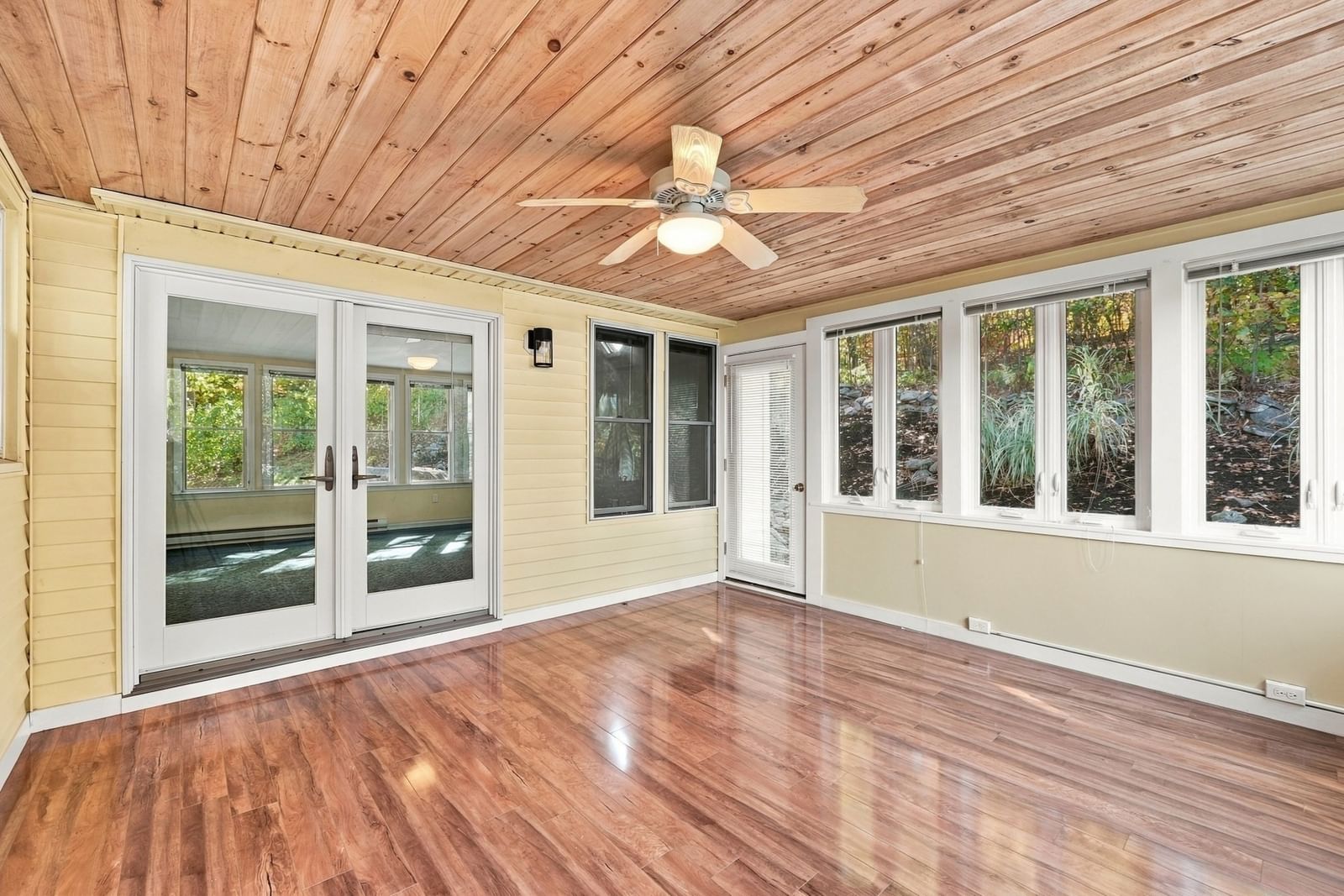 146 Walnut St Shrewsbury — Photo 16 of 25