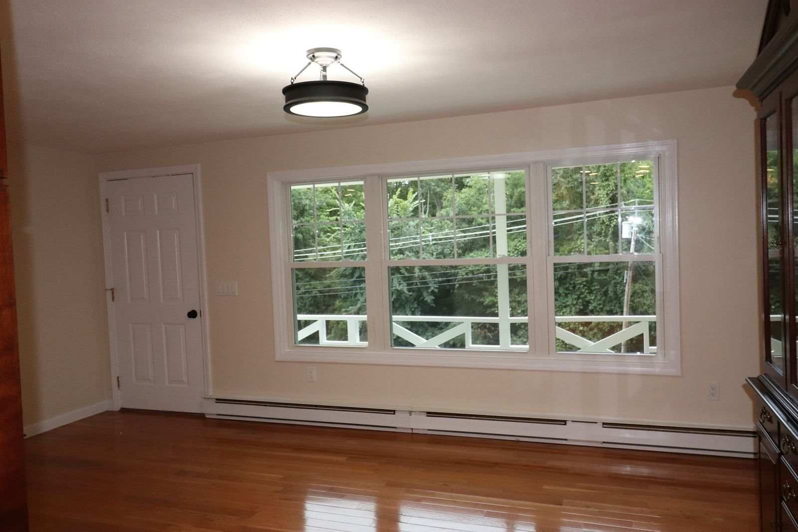 146 Walnut St Shrewsbury — Photo 2 of 25