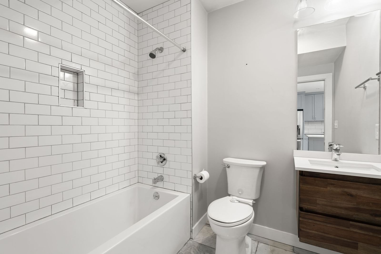 10-16 Everett St #402 Boston — Photo 18 of 39