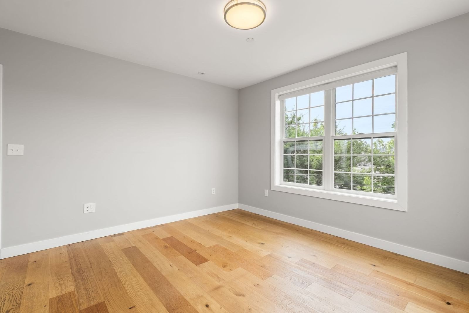 10-16 Everett St #402 Boston — Photo 19 of 39