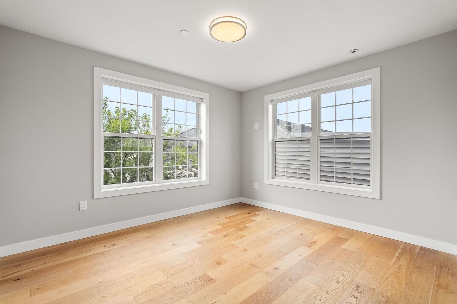 10-16 Everett St #402 Boston — Photo 21 of 39