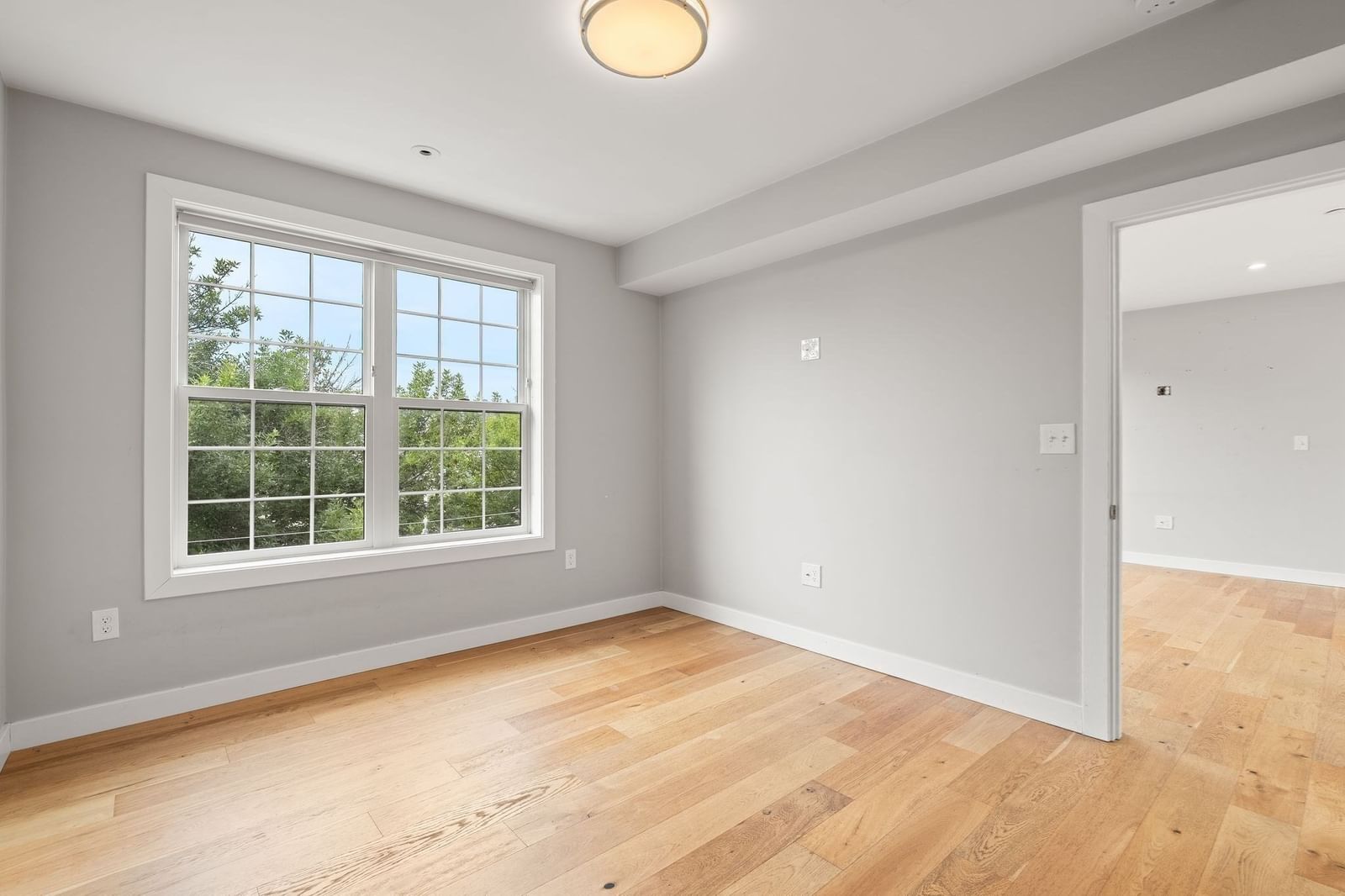 10-16 Everett St #402 Boston — Photo 25 of 39