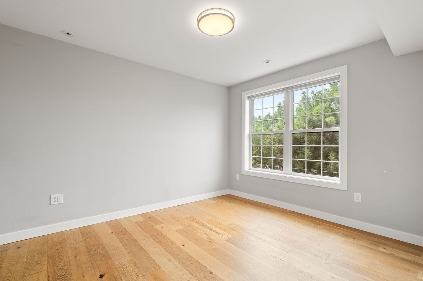 10-16 Everett St #402 Boston — Photo 28 of 39