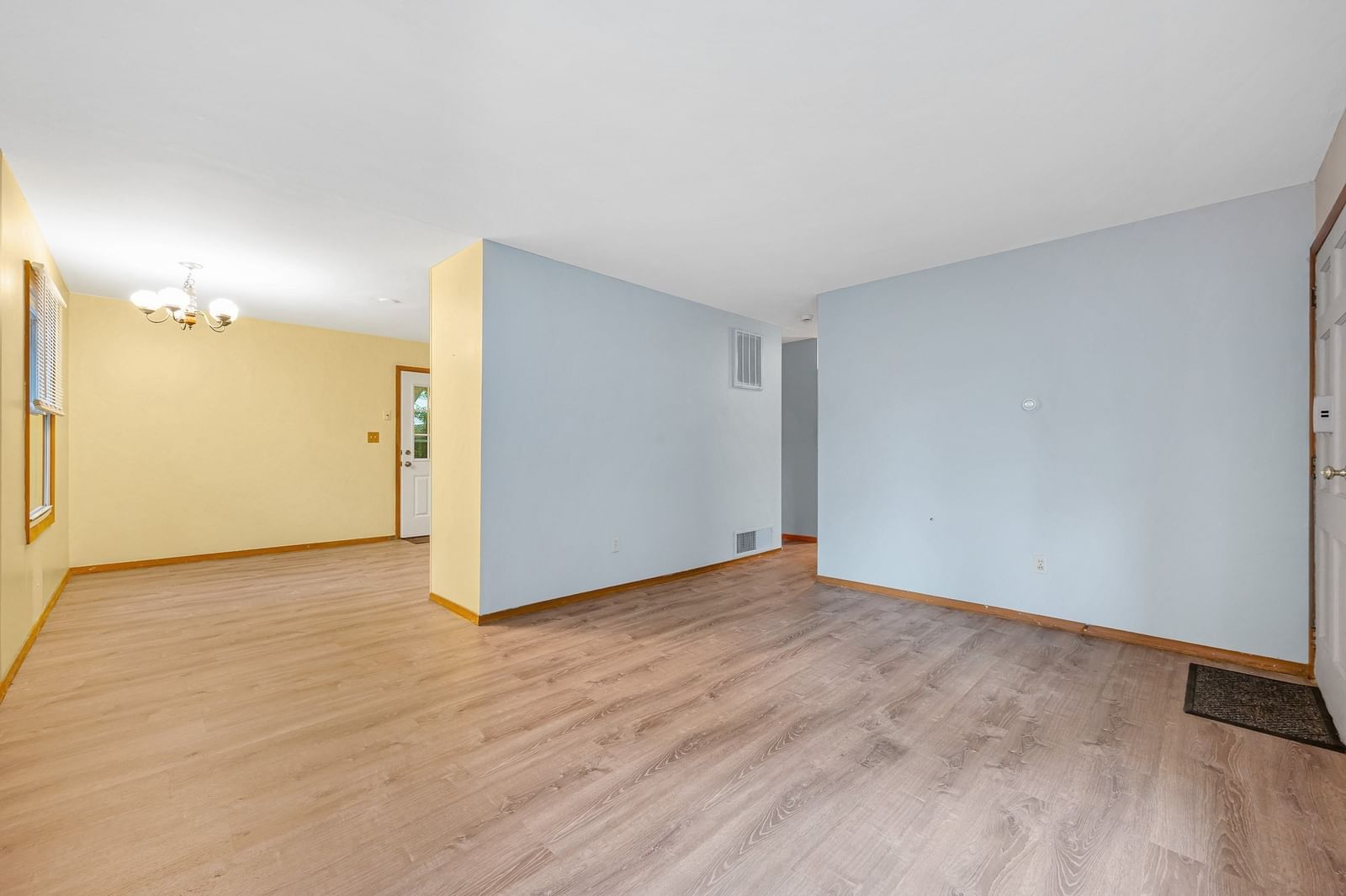 122 Fetherston Ave Lowell — Photo 6 of 42