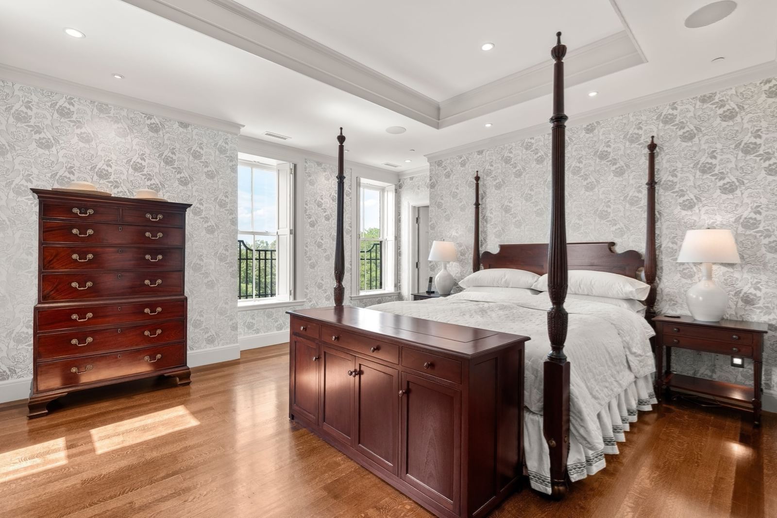 128 Beacon St #H Boston — Photo 11 of 23