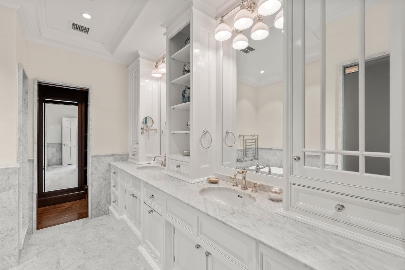128 Beacon St #H Boston — Photo 12 of 23