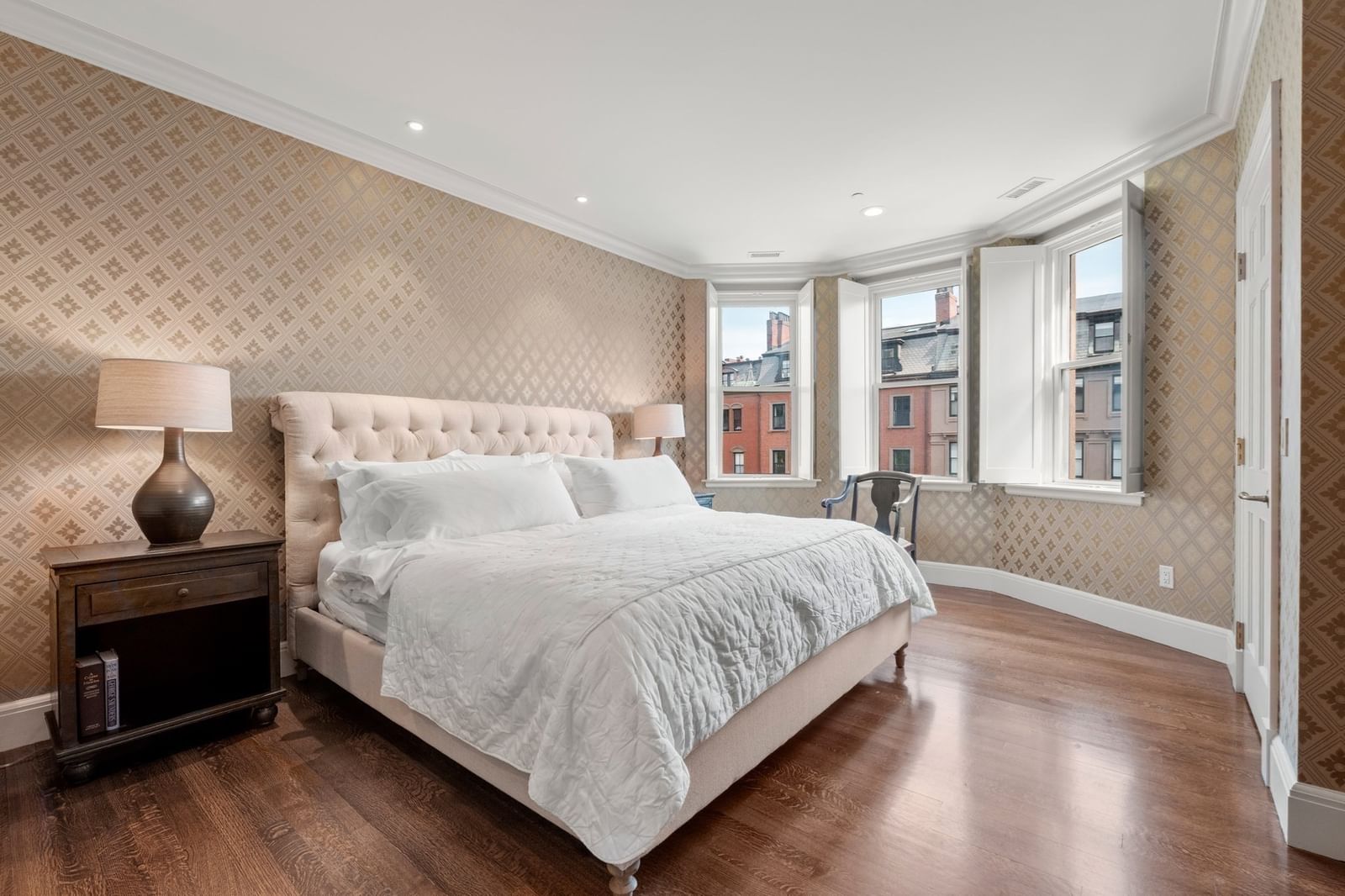 128 Beacon St #H Boston — Photo 18 of 23