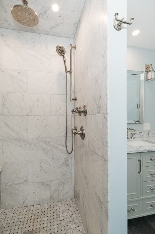 10 Donegal Circle Danvers — Photo 14 of 29