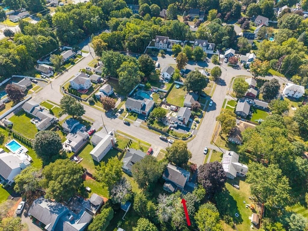 10 Donegal Circle Danvers — Photo 2 of 29