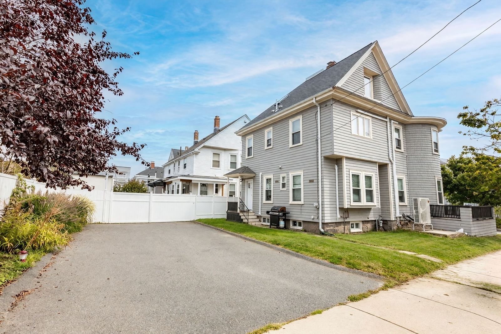 38 Davis St Quincy — Photo 2 of 35