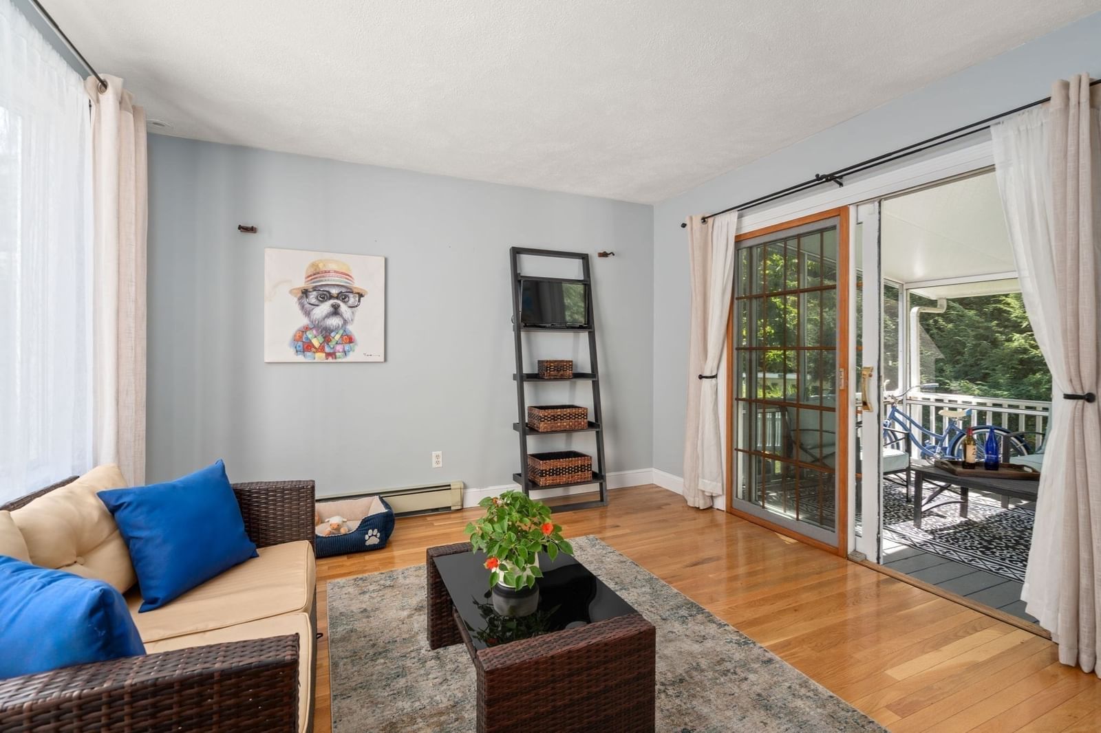 46 Norwich Circle Medford — Photo 12 of 37
