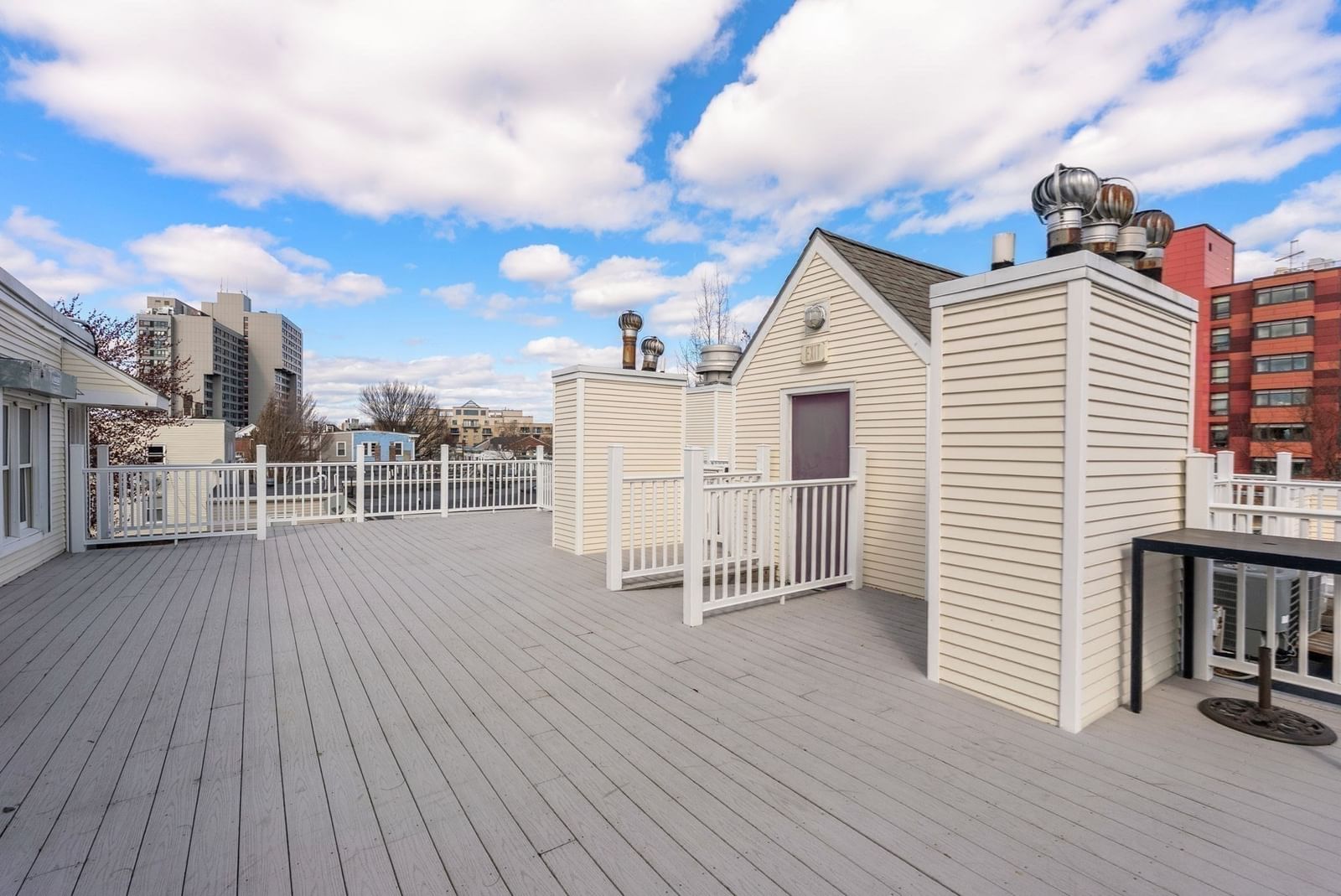 218 Thorndike St #208B Cambridge — Photo 10 of 14
