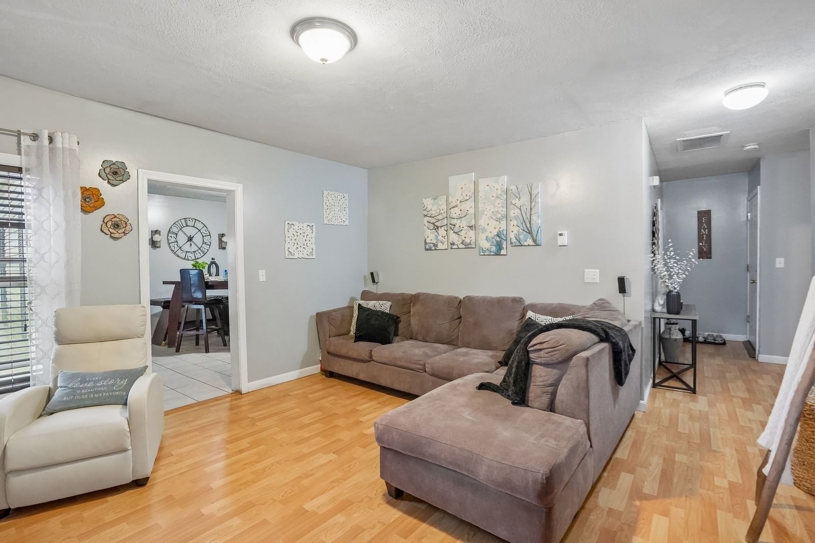 112 Fremont St Lowell — Photo 4 of 40